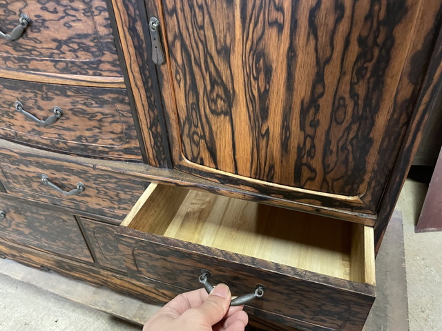 茶箪笥の修理