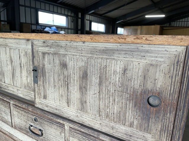 箪笥の虫食い状態