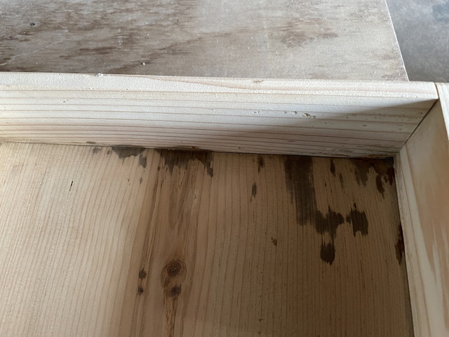 引き出しの中の汚れ落とし