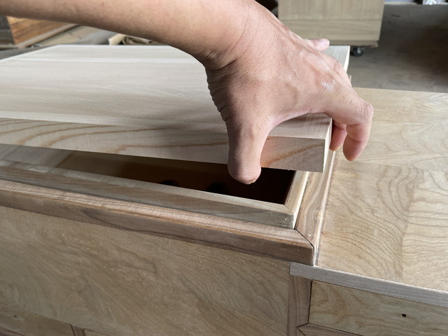 長火鉢に蓋を作る