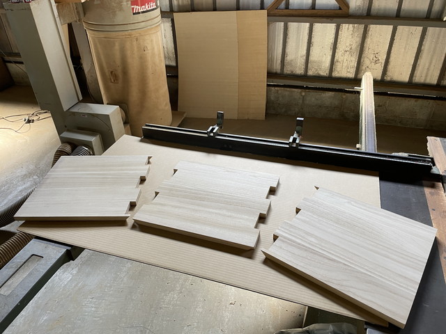 桐板の組手加工