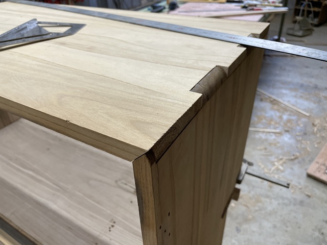 箪笥の組み立て