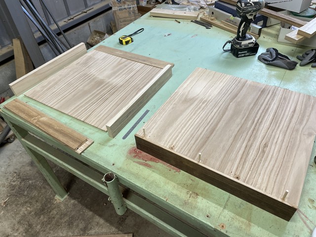 桐箪笥を机にリメイク