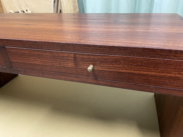 桐箪笥を机にリメイク