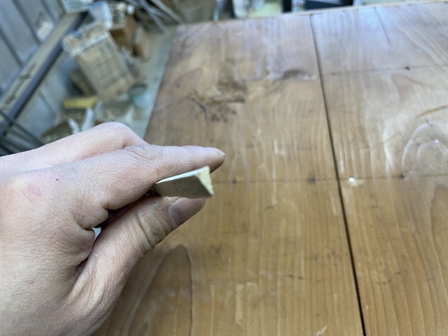 背板の割れ修理