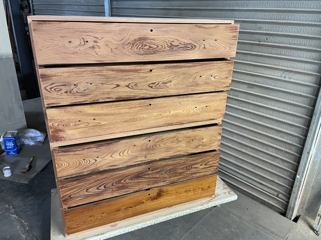 古い塗装の剥がし