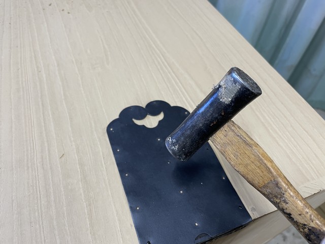 棒通し金具の取り付け