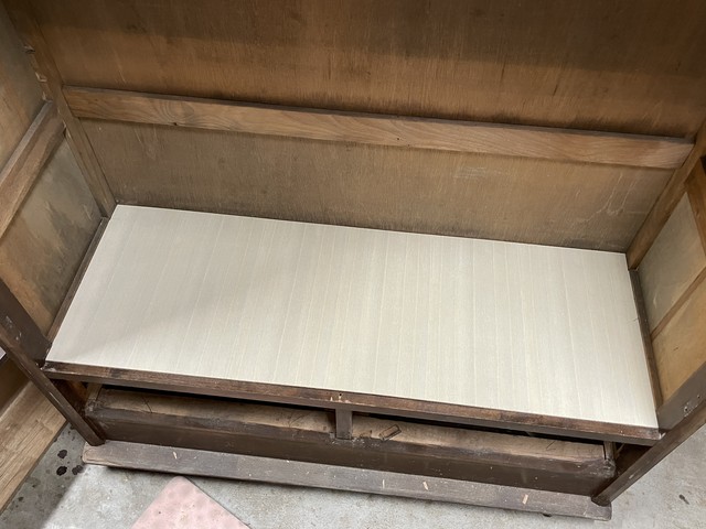 本棚底部の修理