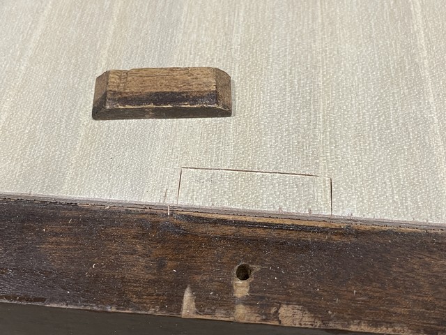 扉受けの取り付け
